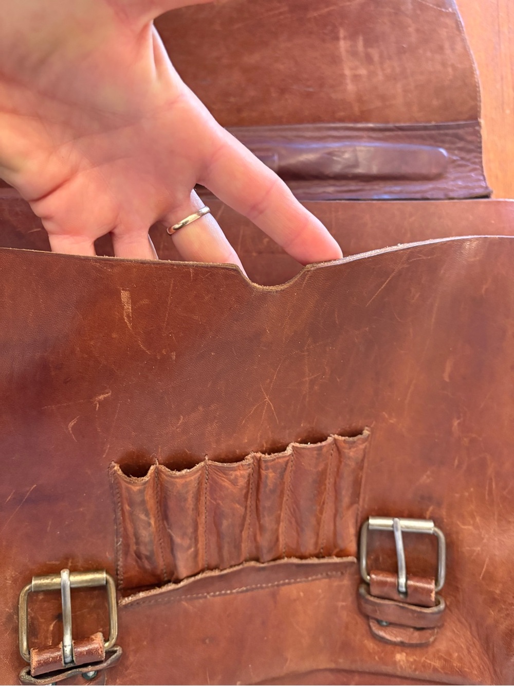 Gorgeous, vintage handmade Brown Leather Messenger Bag Briefcase satchel - Picture 10 of 13